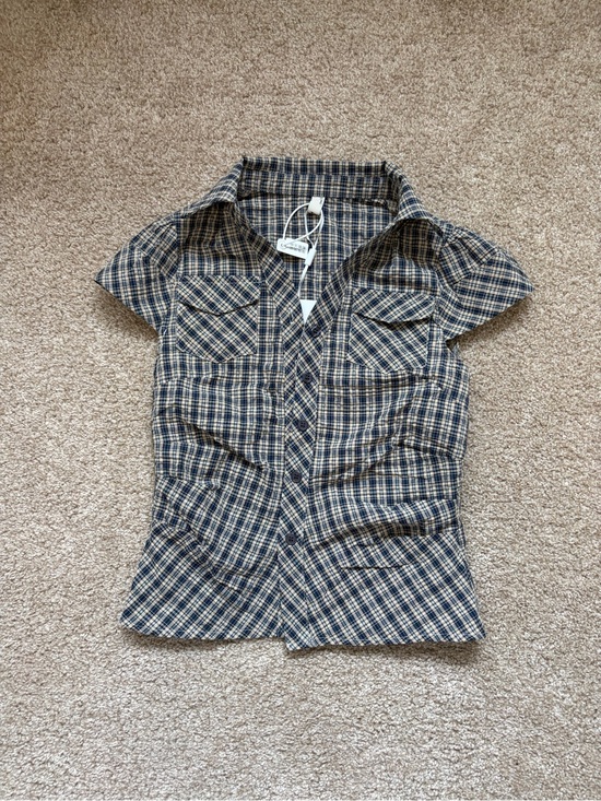 Tops - Plaid Short Sleeve Button-Up Shirt